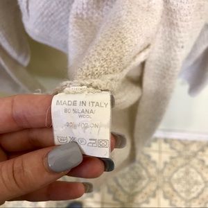 Brandy Melville Sweaters - Brandy Melville Beige Knit Cardigan Brandy Melville Sweaters - Brandy Melville Beige Knit Cardigan
